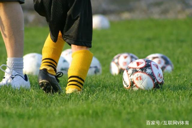 方硕21+8曾凡博20分 北京大胜四川开季三连胜