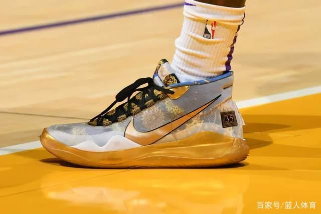 波士顿马拉松：肯尼亚选手包揽男女组冠军 双双实现卫冕