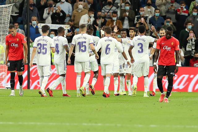 累坏了！杜兰特左小腿拉伤 至少伤停两周时间